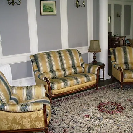 Chateau De La Garenne Rodelinghem